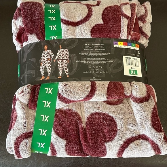 Disney two piece jogger lounge wear set new with tag size extra large 16/18 - Picture 11 of 13
